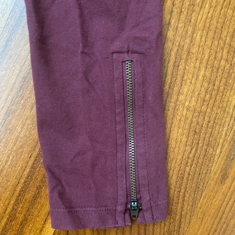 FREE W PURCHASE Red Old Navy Zipper Leggings